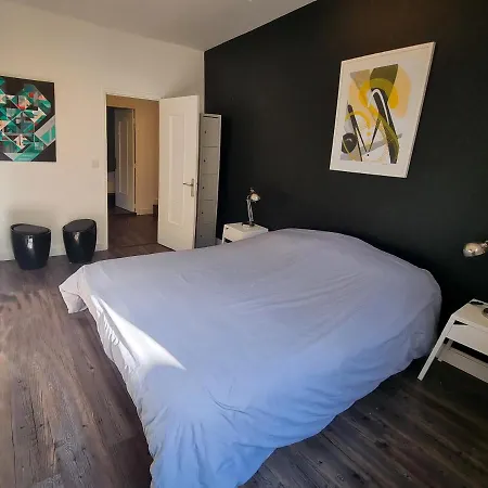 Apartment Les Arenes, 1 A 6 Personnes En Centre Nimes